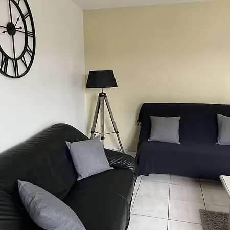 Tatil Evi L'escapade Arrest